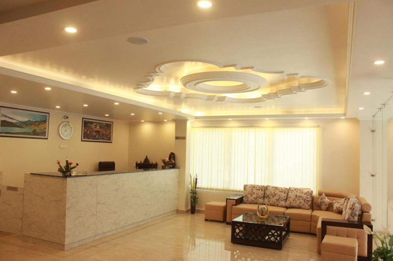 Hotel Bodh International Маналі Екстер'єр фото
