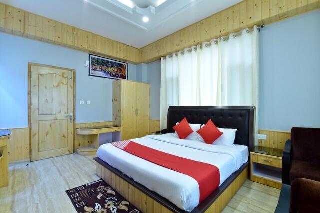 Hotel Bodh International Маналі Екстер'єр фото